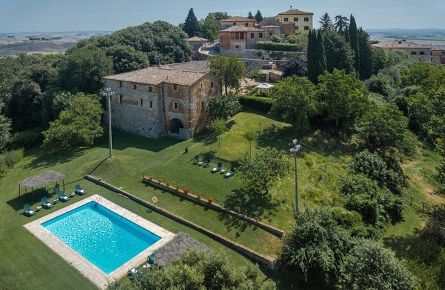 APARTMENT IN FARMHOUSE AIR COND POOL VILLA FATTORIA DI RADI SIENA TUSCANY