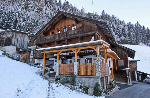 Apartment in Kaltenbach near Ski Lift