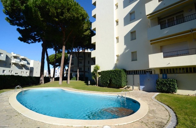 Apartment in L'Escala near Sandy Beach