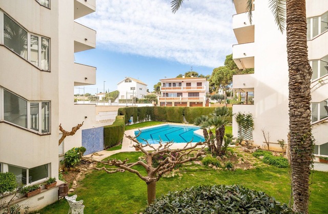 Apartment in L'Escala with Pool & Terrace