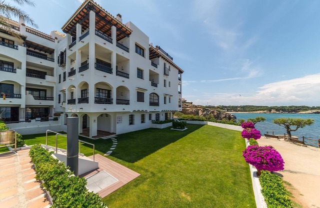 Apartment in L'Escala near Cala de la Creu