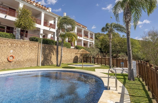 Apartment in La Alcaidesa near Golf & Beach
