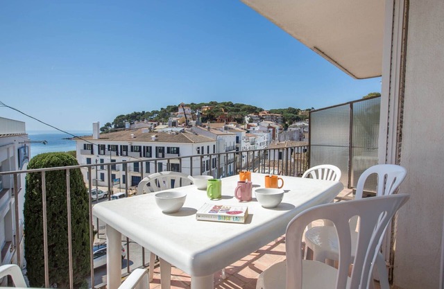 Apartment in Llafranc by the Sandy Beach