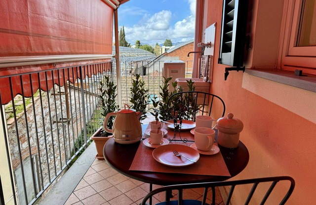 Apartment in Lucca with 1 bedrooms sleeps 4