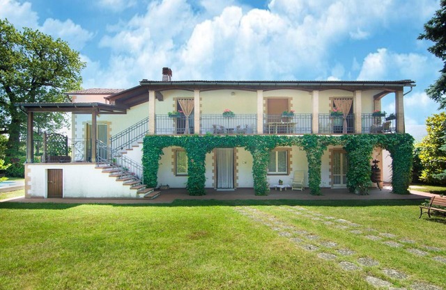 Apartment in Marche near Lame Rosse
