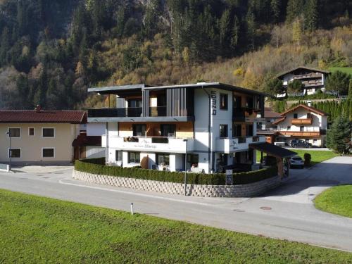 Apartment in Mayrhofen near Ski Lifts