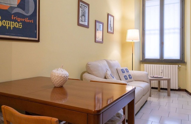Apartment in Milan with 1 bedrooms sleeps 2