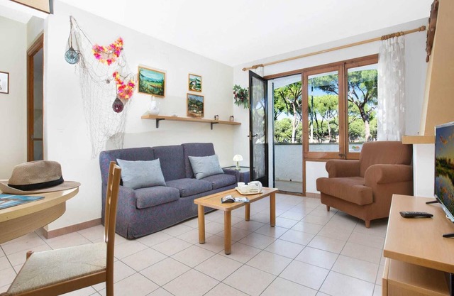 Apartment in Pals near Peaceful Beach