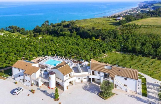 Apartment in Pedaso with Sea View & Pool