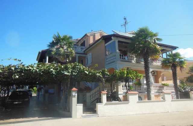 Apartment in Porec, Istria, close to the beach, with balcony
