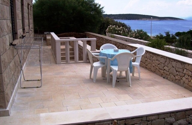 Apartment in Povlja with Seaview, Terrace, Air condition, WIFI (4991-2)
