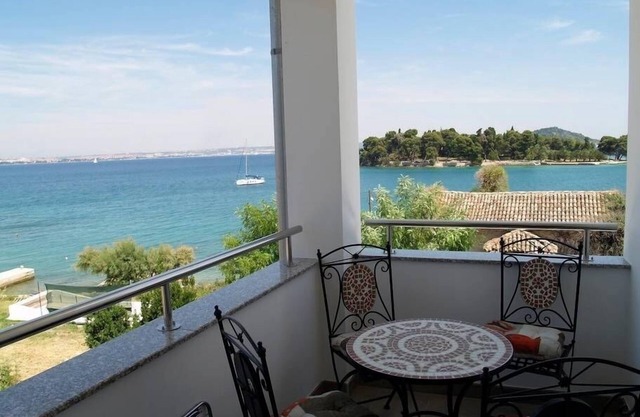 Apartment in Preko with Terrace, Air condition, WIFI, Washing machine (4568-2)