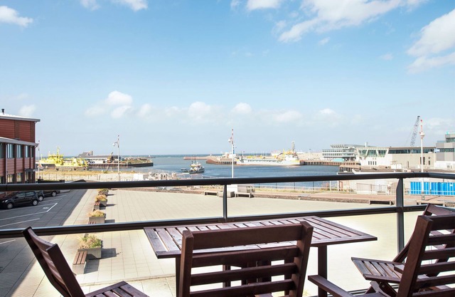 Apartment in Scheveningen near the Harbor