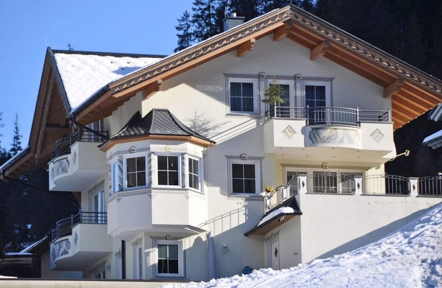 Apartment in See near Ski Slopes