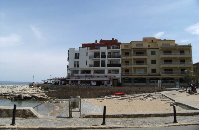 Apartment in Spain with Beachfront View