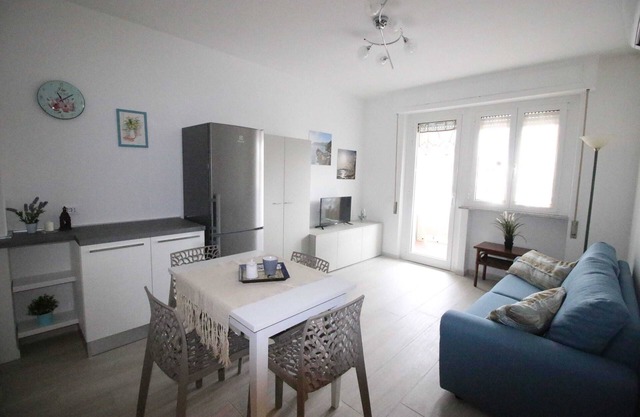 Apartment in the center just minutes from the sea