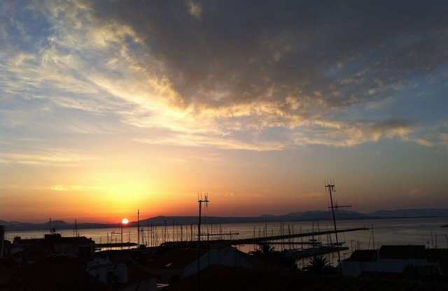 Apartment in the heart of the historic village with two magnificent terraces overlooking the sea