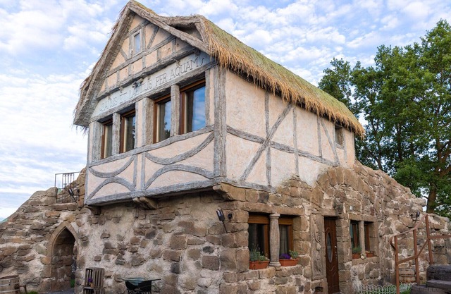 Apartment in the house of the bathers, bottom right