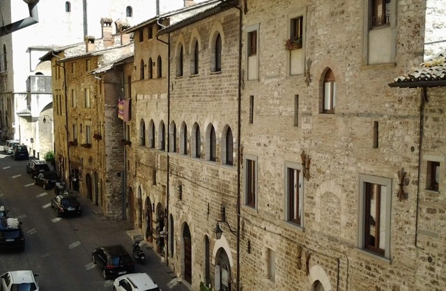 Apartment in the monumental heart of the most beautiful medieval city in Italy!