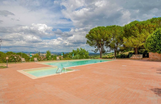 Apartment in Tuscany With Pool and Nature Views