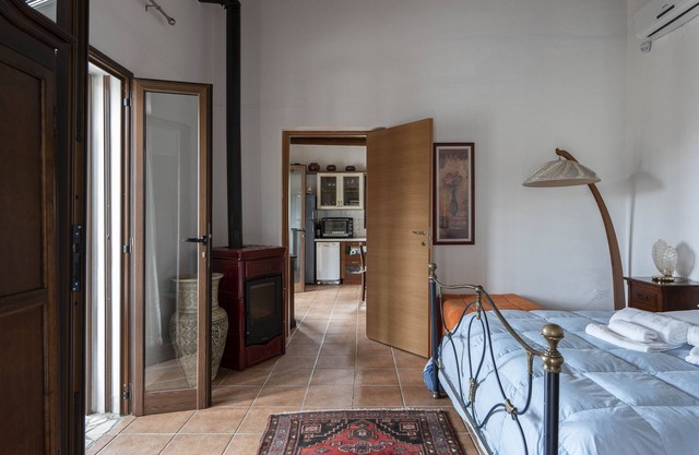 Apartment in two-room villa called Lipari 4/5 beds