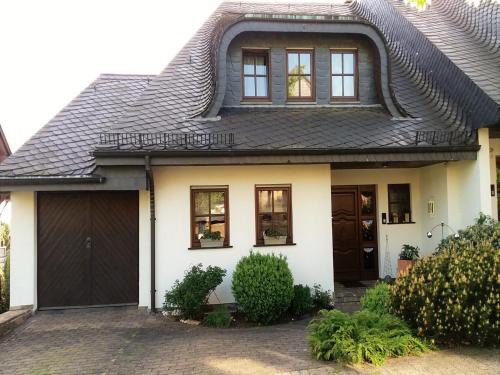 Apartment in Ulmen with Garden and BBQ