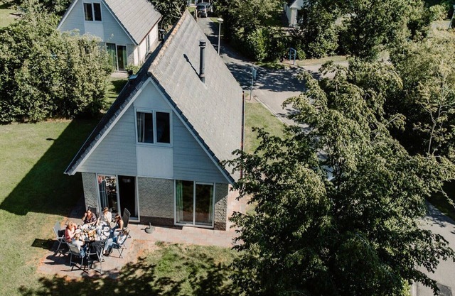Apartment in Utrecht near Scenic Canals