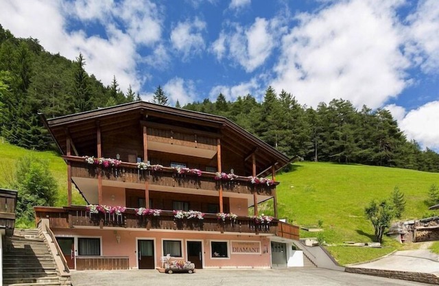 Apartment in Val Gardena near Ski Slopes