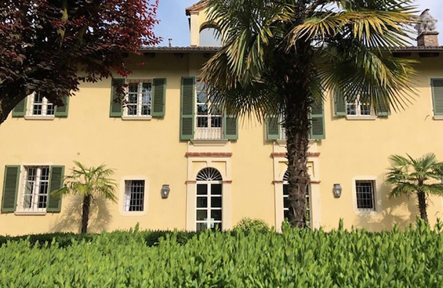 Apartment in Villa del 700 in Turin with Terrace and Garden