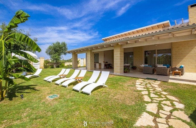 Apartment in Villa Reginella with swimming pool in Lecce