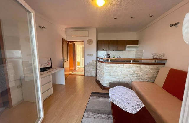 Apartment in Zaton near Beach Zvizda