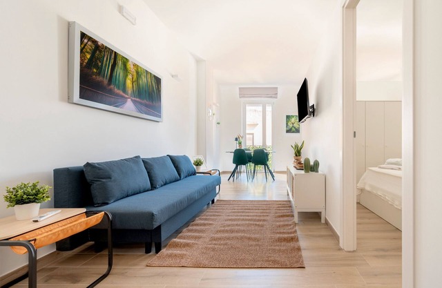 Apartment 'Ingrosso Suites - Green' with Private Terrace, Wi-Fi and Air Conditioning
