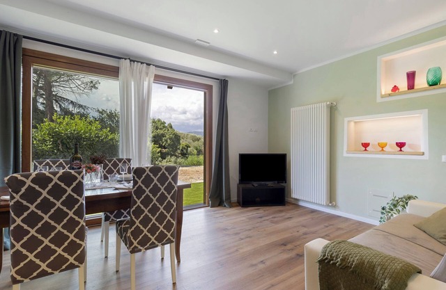Apartment 'Bellavista Cottage Salvia' with Shared Garden, Wi-Fi and Air Conditioning