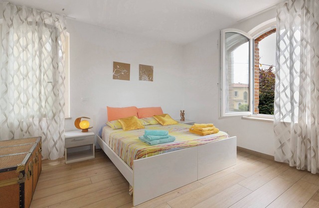 Apartment 'Pozzo Dei Desideri Asia' with Wi-Fi and Air Conditioning