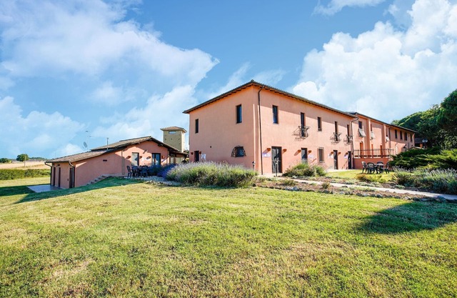 Apartment in Castiglione near Lake Trasimeno