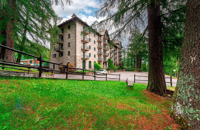 Apartment 'Pineta' with Mountain View, Shared Garden and Wi-Fi