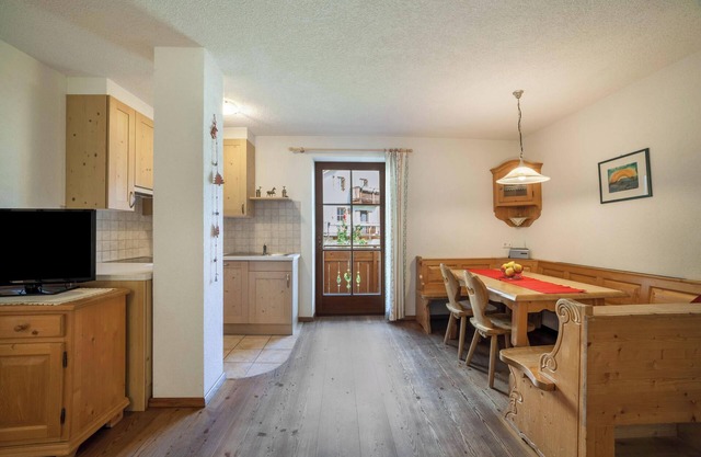 Apartment "Hof am Schloss Edelweiss" with Mountain View and Wi-Fi