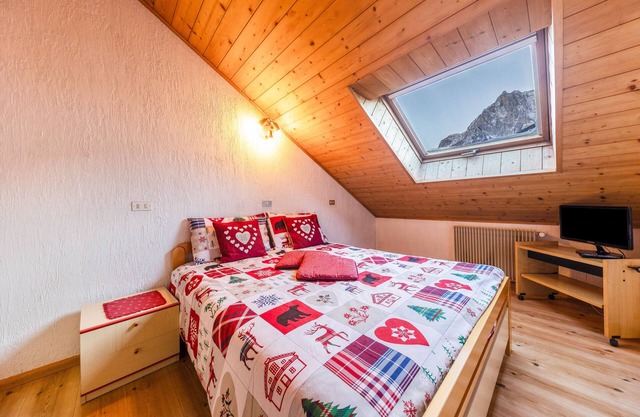 Apartment 'Ciasapiz Aloch' with Mountain View, Balcony and Wi-Fi