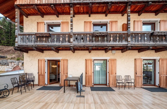 Apartment 'Chalet Buffaure A Parte' with Mountain View, Private Terrace and Wi-Fi