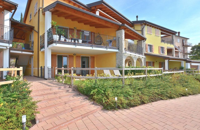 Apartment Borgo Montagna With Pool