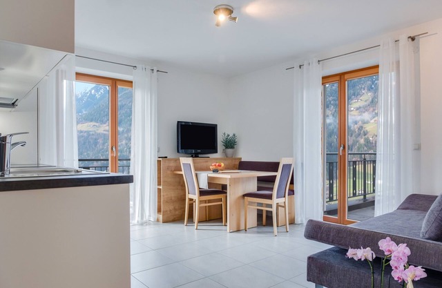Apartment "Hofschenke Pfeiftal Bergblick" with Terrace, Garden & WLAN