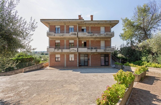 Apartment in Tuoro near Lago Trasimeno