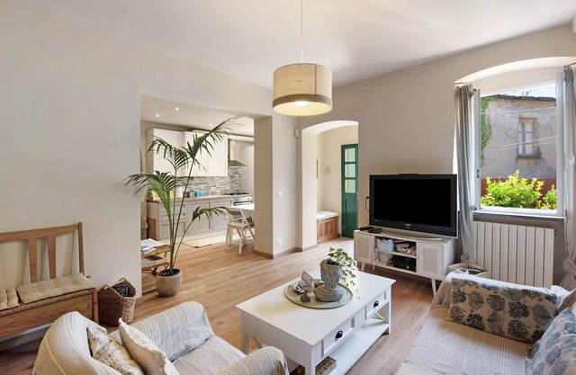 Apartment 'Itaca' with Balcony and Wi-Fi