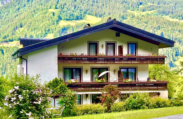 Apartment 'Jordis' with Mountain View, Private Terrace, garden and Wi-Fi