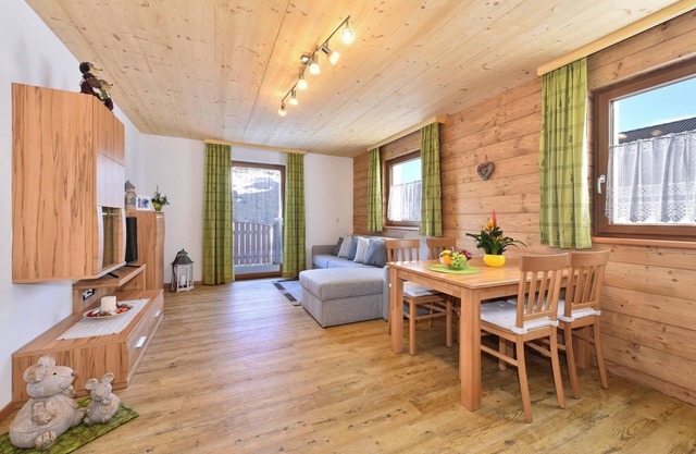 Apartment "Joselehof Edelweiss" with Mountain View, Wi-Fi & Garden
