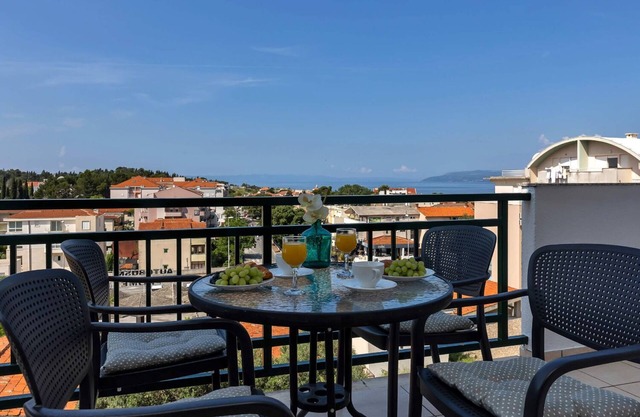 Apartment Josip - panoramic sea view & parking: - Makarska, Riviera Makarska, Croatia