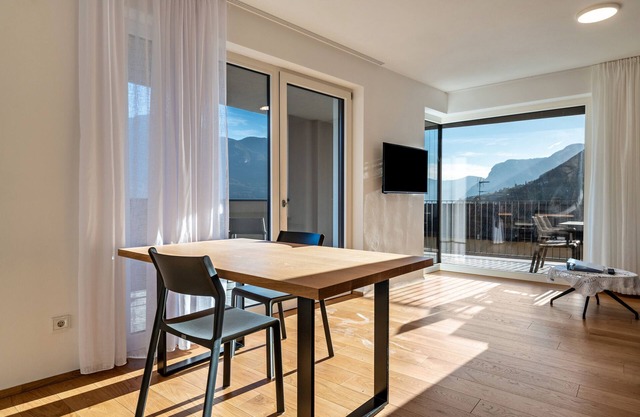 Apartment "Karin - Lagrein" with Shared Terrace & Wi-Fi
