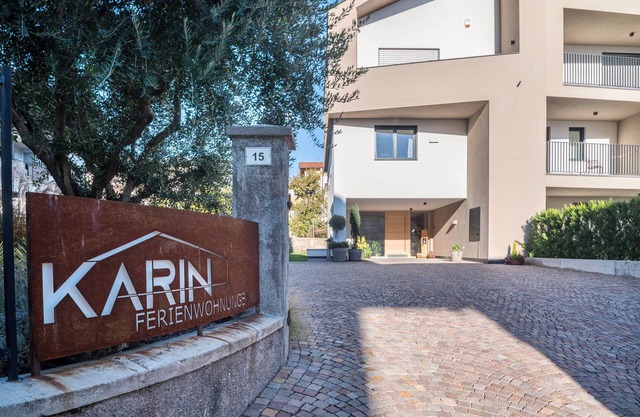 Apartment "Karin - Merlot" with Shared Terrace & Wi-Fi