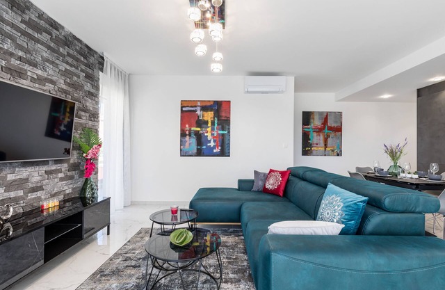 Apartment Karla (90671-A1) - Split