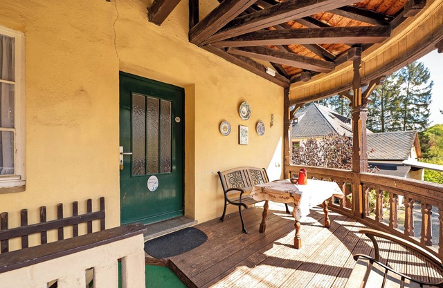 Apartment 'Kavaliershäuschen' with Mountain View, Shared Garden and Wi-Fi